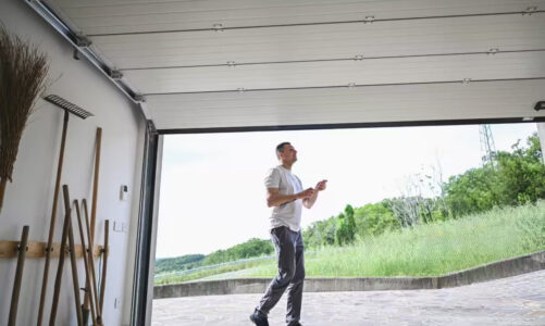 Optimisation énergétique des bâtiments : l’impact des volets roulants et des simulations climatiques