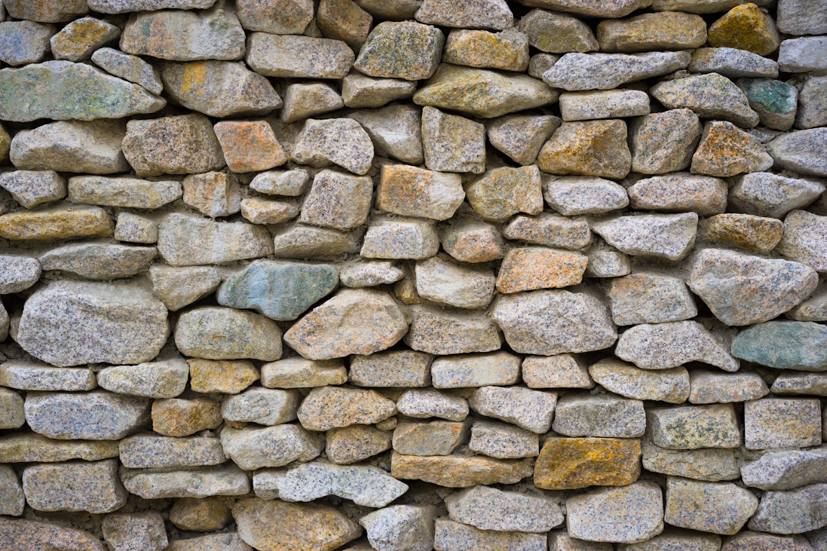 mur en pierre