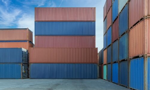 Tendances actuelles concernant la dimension des conteneurs dans le secteur maritime