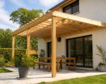 découvrez nos conseils pratiques pour entretenir facilement votre pergola en bois adossée et prolonger sa durée de vie tout en conservant son esthétique.